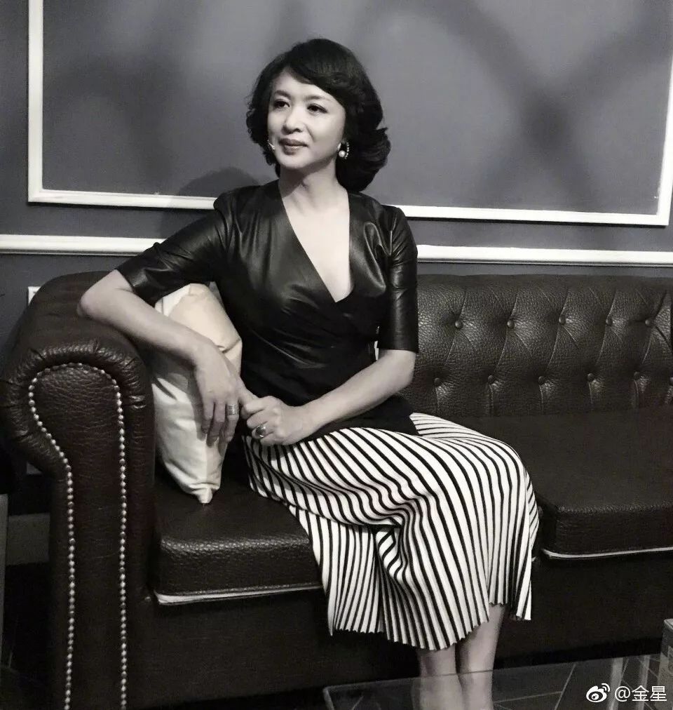 她28岁变性,父亲被嘲笑“这是你儿子还是女儿?”,一句话回应暖哭了...