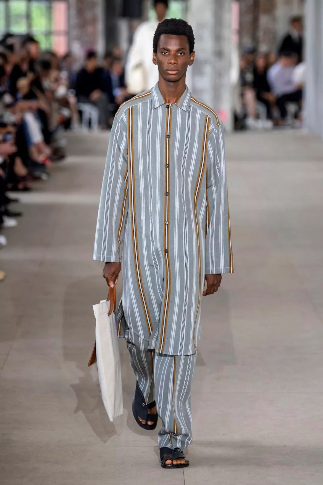 2021春夏男装流行趋势图片,20172018男装流行印花