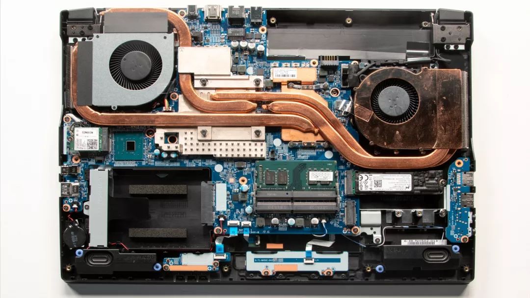 推荐一款平民游戏本,聊一款全方位进步的高端游戏本