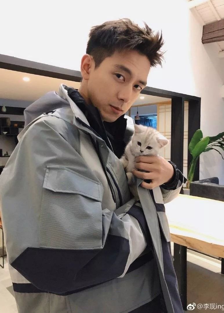 花钱减压|不在微博上买房都追不上现男友的预告了,韩商言你太上头