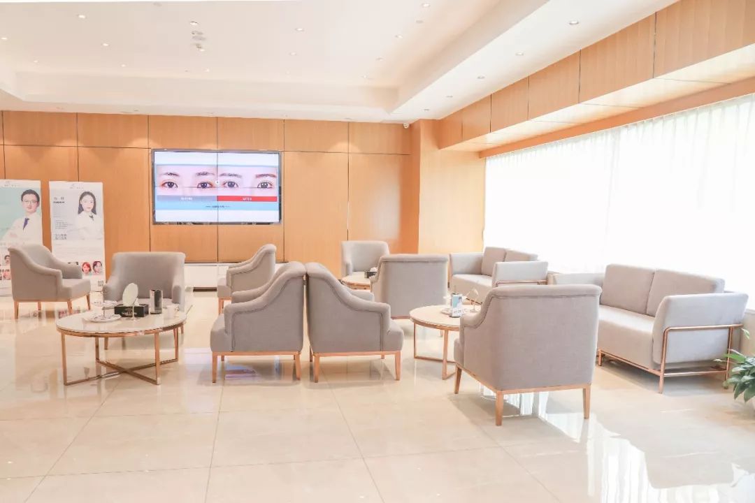 韩商言吐血了,韩商言的高光时刻