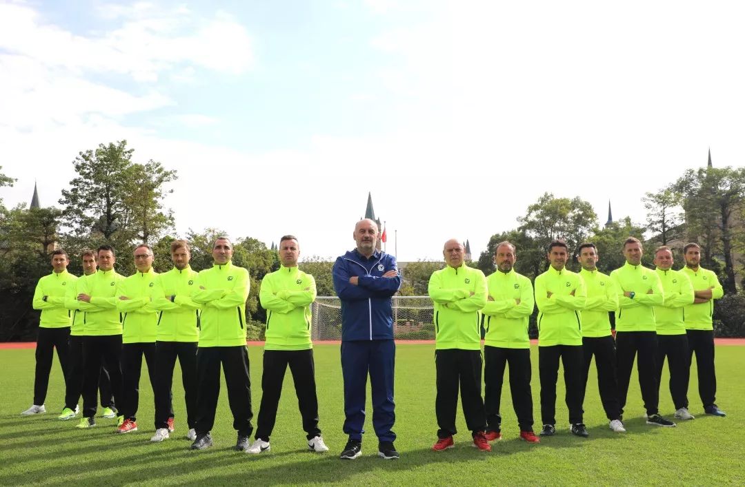 恒大足校2019火热进行,恒大足校2019全国精英招生海选图