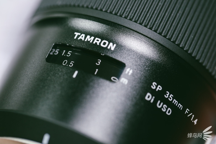 鑵鹃緳sp35mmf1.4浜哄儚鏍风墖,鑵鹃緳35f1.4璇勬祴