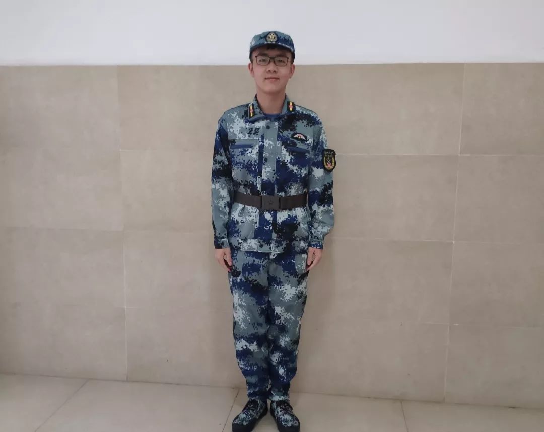 最美军训,军训让我遇见更好的自己作文