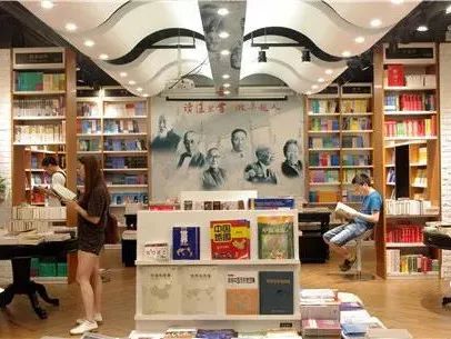 都上央视了！大学校园书店怎么突然这么火？