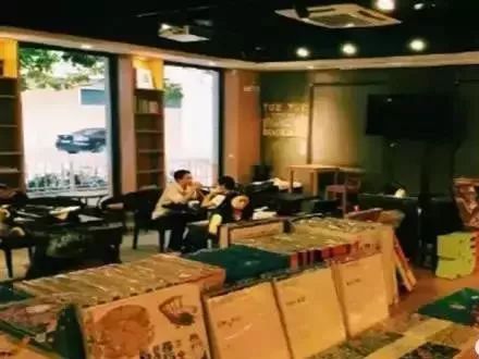 都上央视了！大学校园书店怎么突然这么火？