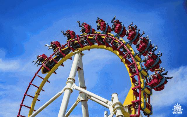 约吗?来欧乐堡梦幻世界感受夏日的凉爽!乐享美好亲子时光!