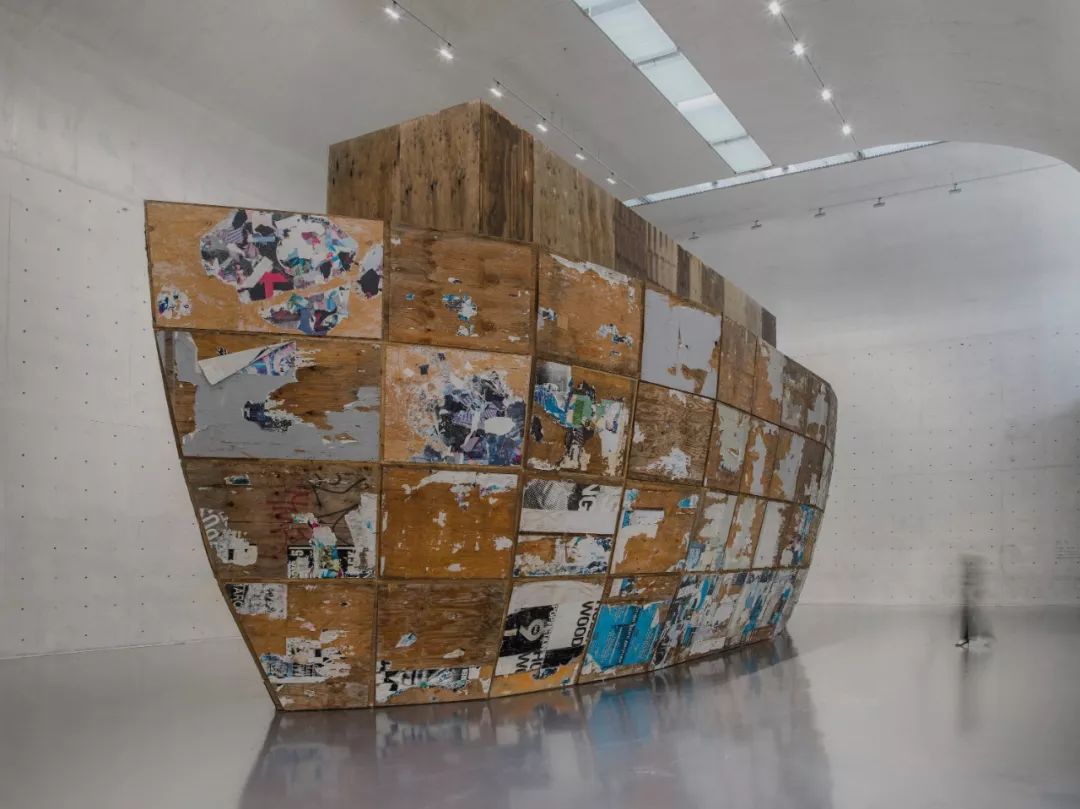 叛逆不羁的夜店咖，如何创造艺术市场奇迹？