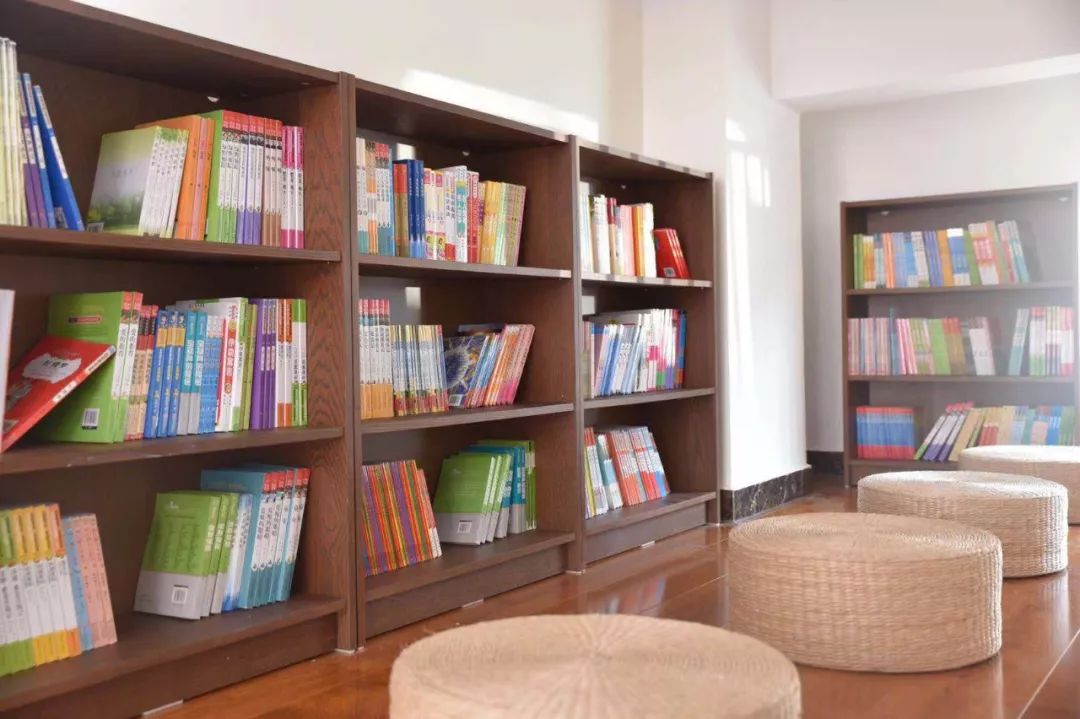 又一所学校,三所新学校今秋招生