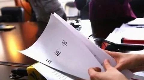 房东玩失踪,租客欠房租玩失踪可以报警开门吗