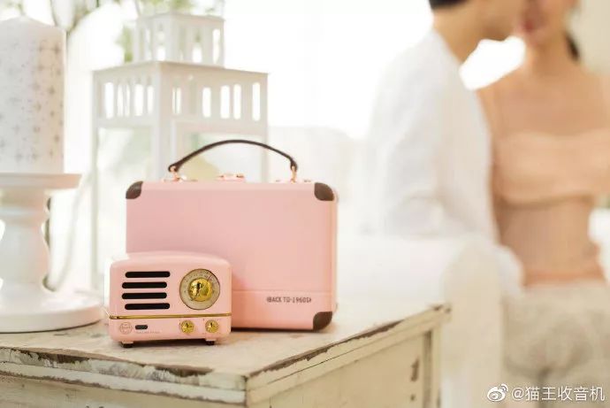 小ck的新款包包是布的吗,小ck绿色包包合集腋下包牛油果色