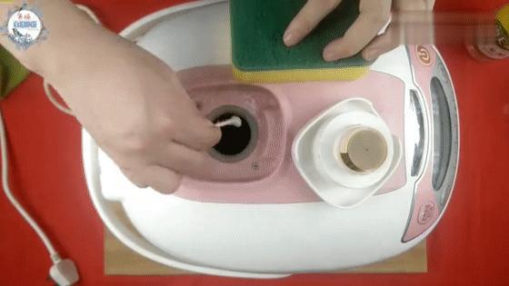 电饭锅这个位置要经常擦,电饭锅怎么擦才能更省电