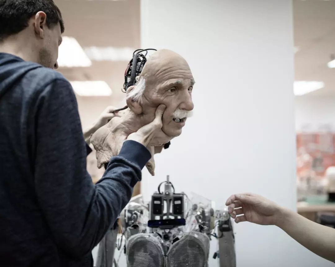 带小孩坐飞机如何度过,带孩子坐飞机适合去哪里