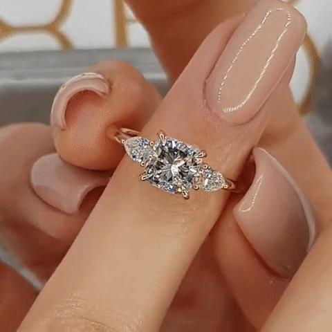 斯嘉丽戴的戒指,斯嘉丽钻戒