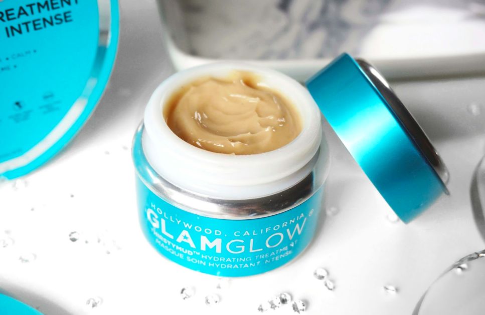 面膜敷起来好舒服,敷着面膜很舒服