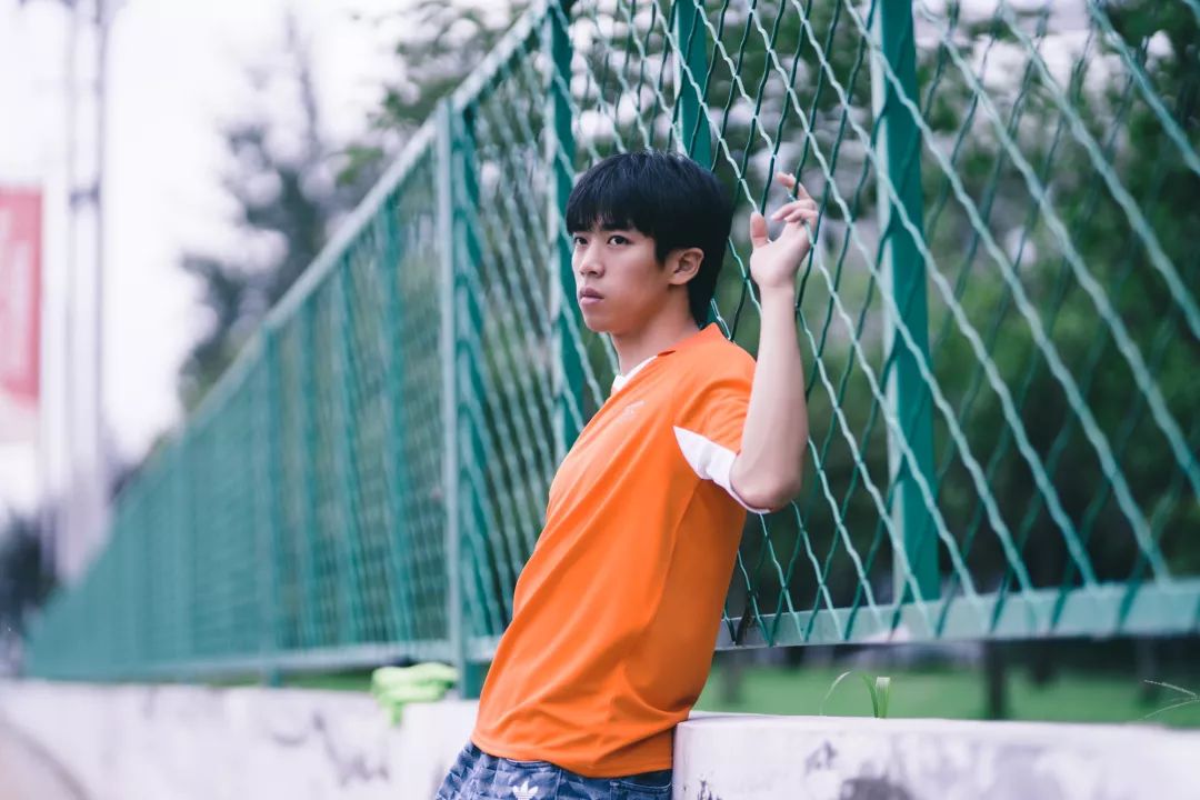 台湾变态黑发明把“水渠”造进衣服里！大水1秒排干，不湿身