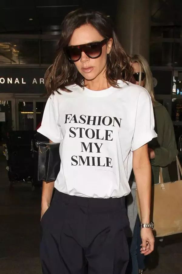 所谓的高级感就是越简单越高级,极简的高级感是极致的