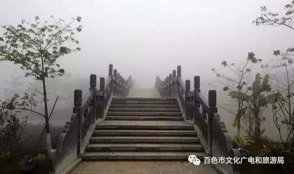 头条|不想走的太远？那我们就去百色这些美到窒息的旅游景点看看吧