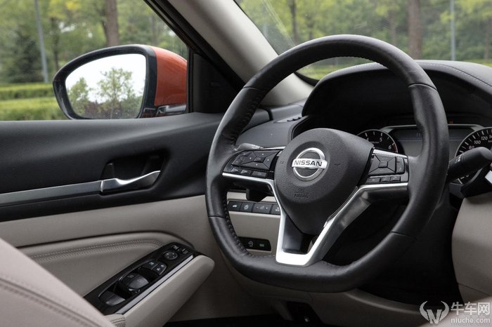 2013款日产天籁第一视角试驾,日产天籁舒适版适不适合跑专车