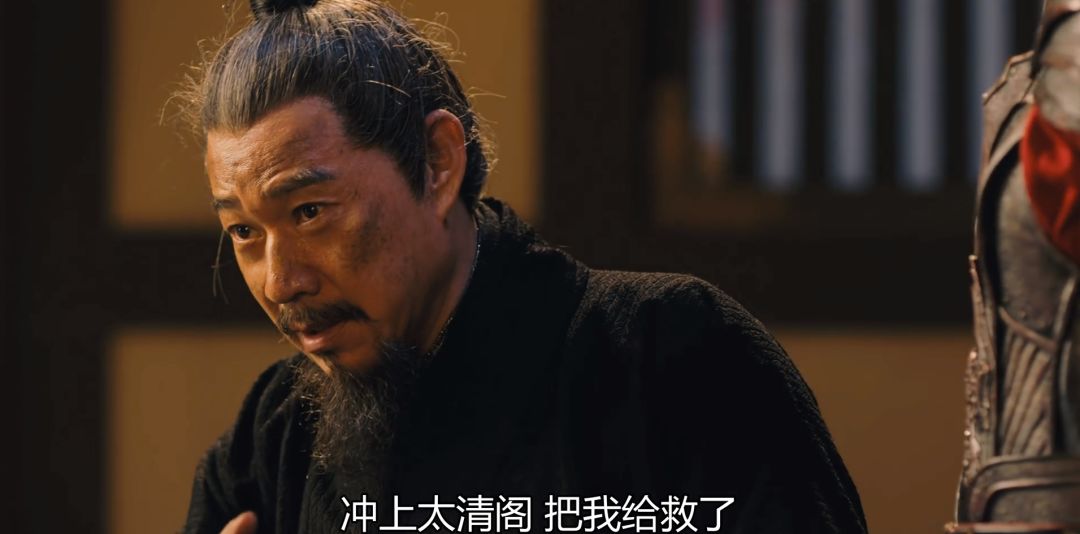 被困在火场时求救方法有哪些,被困火场逃生