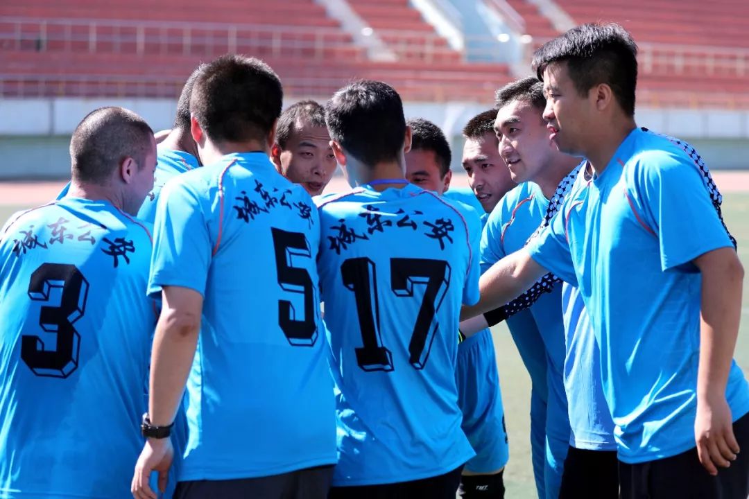 喜讯足球比赛冠军,喜报战报