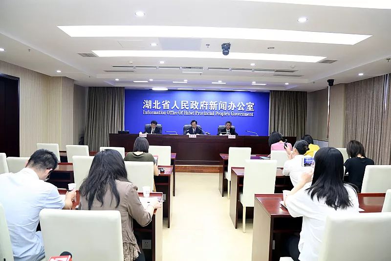 壮丽70年奋斗新时代央视宣传片,壮丽70年奋斗新时代发布会