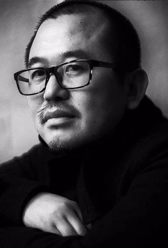 艺术家刘若望：艺术可以是一条有思想的“板凳”