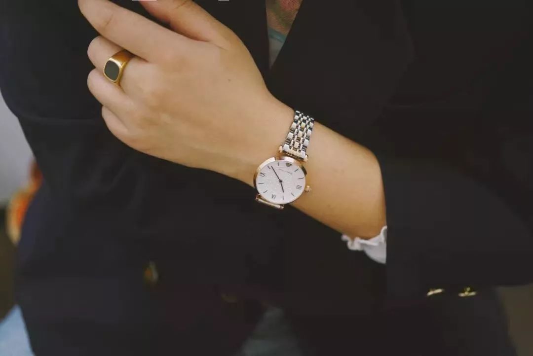 金廷祐的手表,杨祐宁的手表