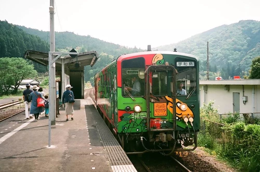 日本10条最好看电车线路,日本特急电车