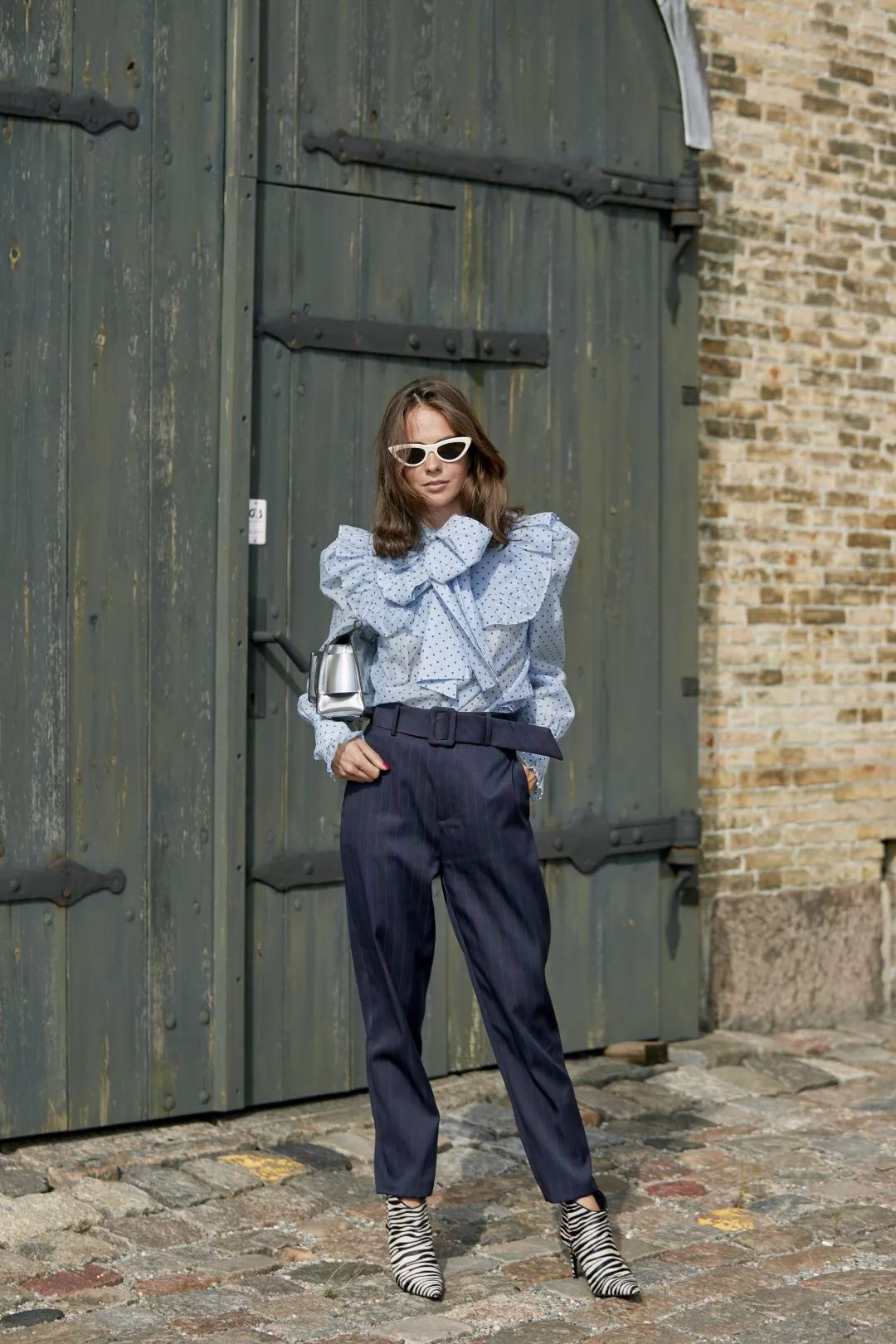 雎晓雯周冬雨吹泡泡,雎晓雯吹泡泡周冬雨