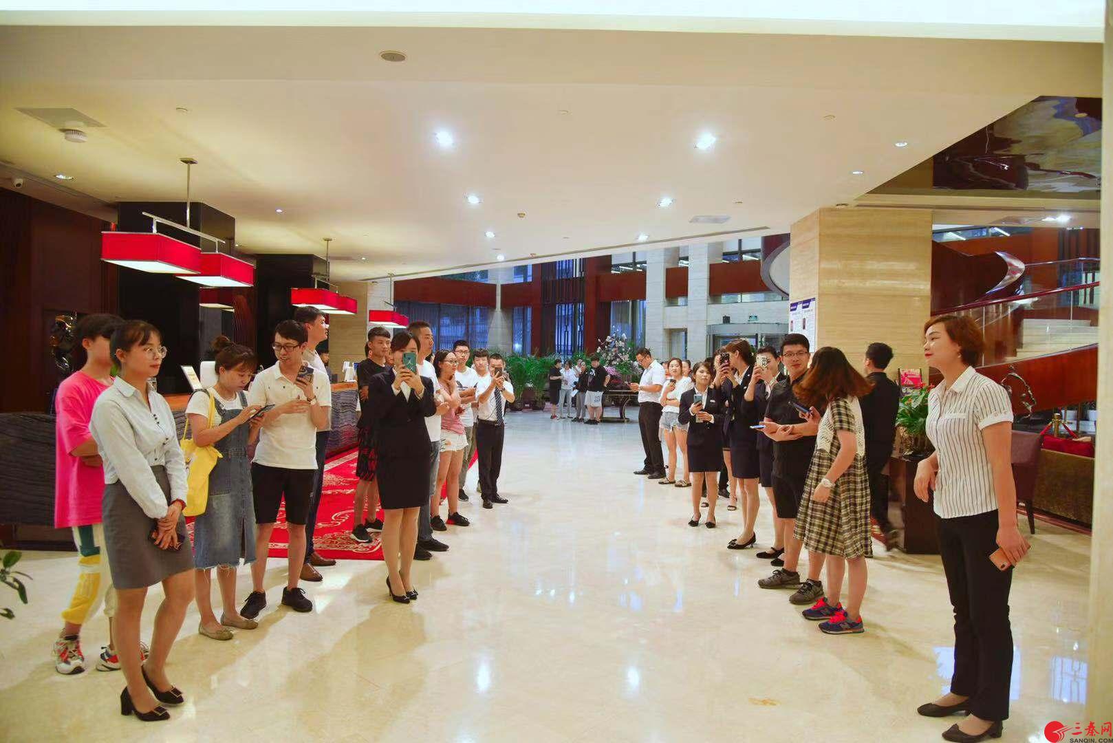 为喜迎新中国成立70周年电影音乐会，大汉天一酒店倾力保驾护航