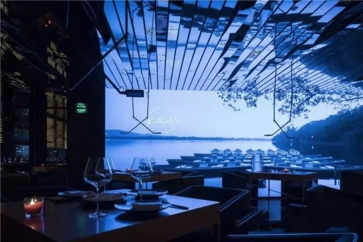 谁说江南无金秋？这座高铁直达的小县城靠一间仙气民宿，就撩到了无数隐居客