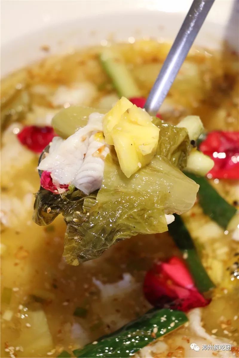 100元左右吃到豪华大餐！聚餐太合适！6款蛙锅！2款酸菜鱼！实力出众