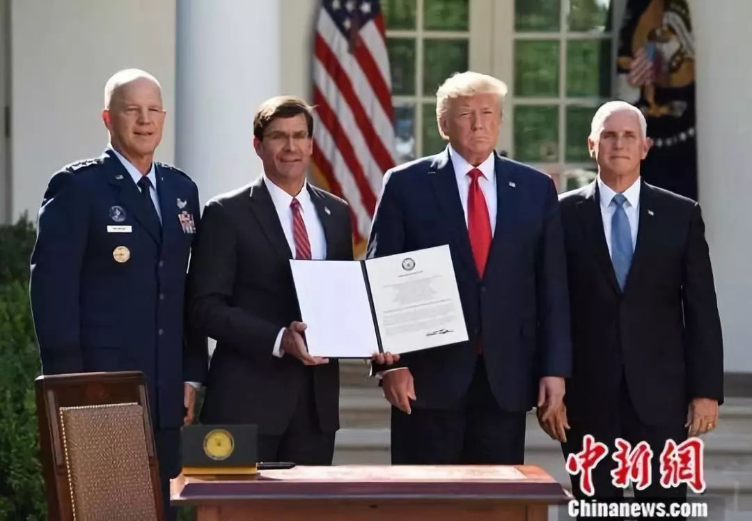 每天3分钟尽览天下事（重要提醒：今天郑州尾号1和6的车辆限行/明晚，《开学第一课》开讲，你期待么？/香港开抓“港独”分子）