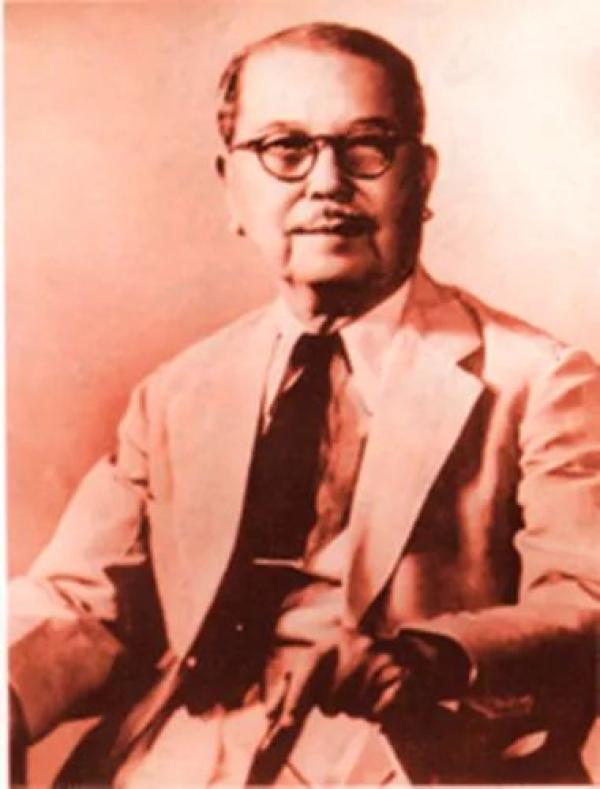 25年两次环游中国，这名老外却说，我越来越不了解中国……小新推荐