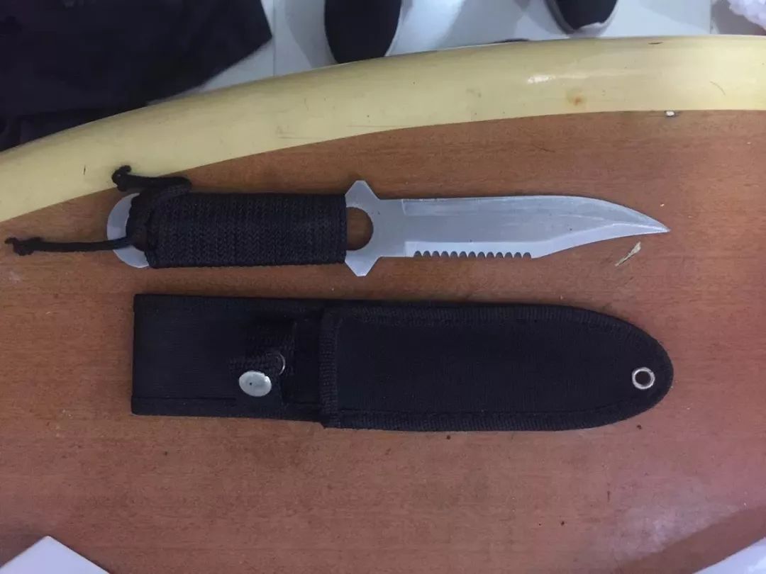 “叮咚”！凌晨3点床底传来手机声，杭州姑娘一看，有双男人的眼睛…