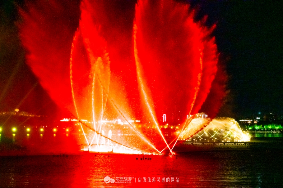 昔日采煤塌陷今日风景如画图,采煤塌陷区的曾经