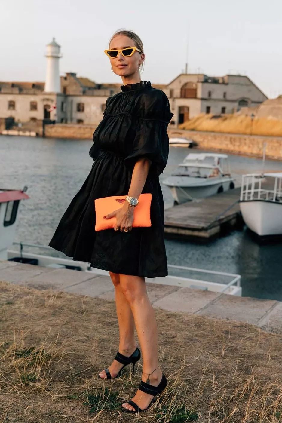 秋款裙子减龄显瘦洋气上档次,秋冬黑红裙子大码胖mm显瘦遮肉