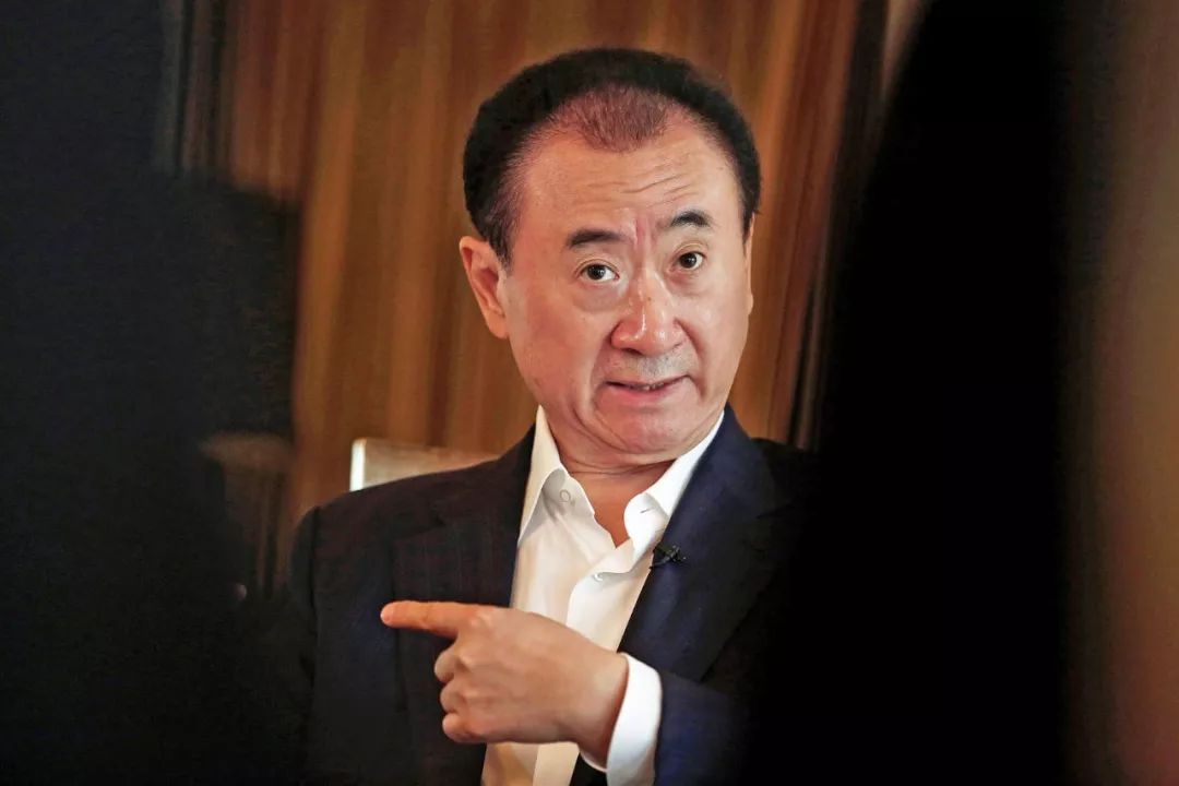 王健林宣布20年后重拾足球梦,王健林投资2个亿