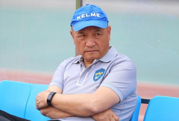 山东足球殷铁生三剑客,殷铁生鲁能