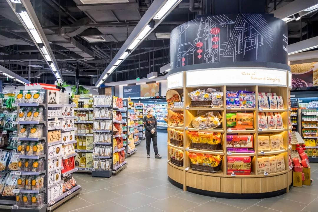 拿着3000的工资环游世界,没钱怎么去环游世界