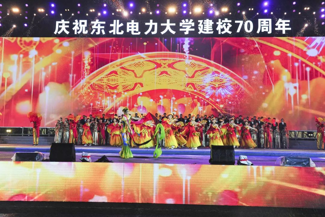 鎴戞牎闅嗛噸涓捐116鍛ㄥ勾鏍″簡绯诲垪娲诲姩,鍚勫ぇ楂樻牎鏍″簡绯诲垪娲诲姩