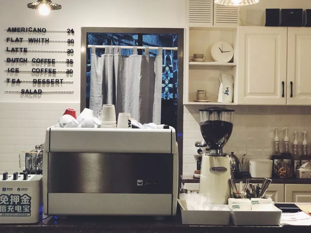 汕头|闹市取静,院子里飘出来虹吸的咖啡香气