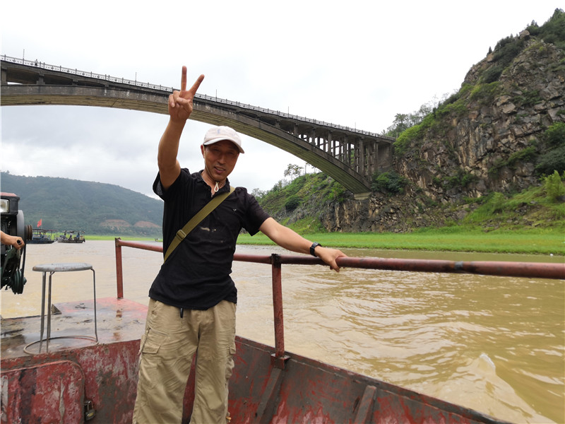 首钓官道狂拉草快乐才是垂钓的根本