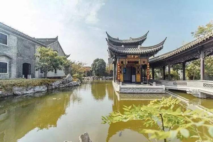 靖江汤包和南翔小笼打擂台，谁更好吃？跟着美食去水城泰州“白相”