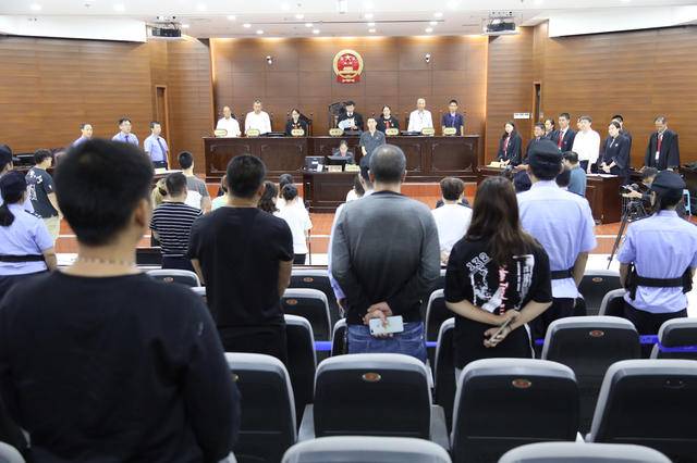 果蔬粉掺西药成海外代购保健品，一粒成本四五毛最高能卖80元