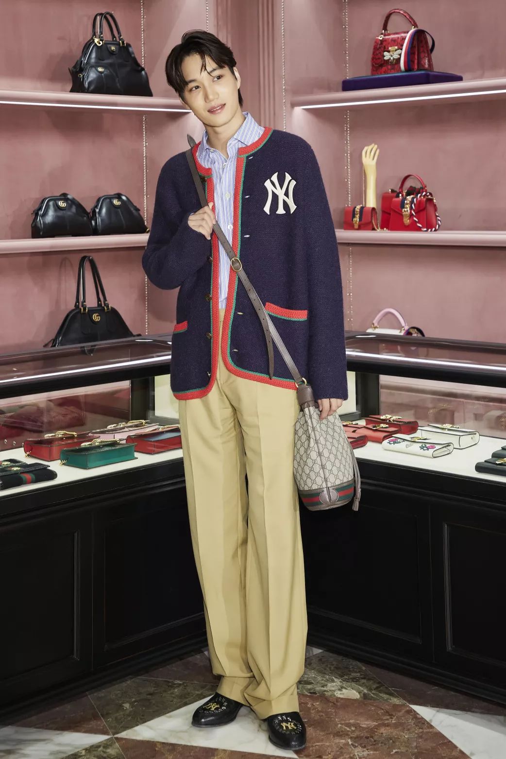 「人间GUCCI」那么多|咋就他被官方盖章了？