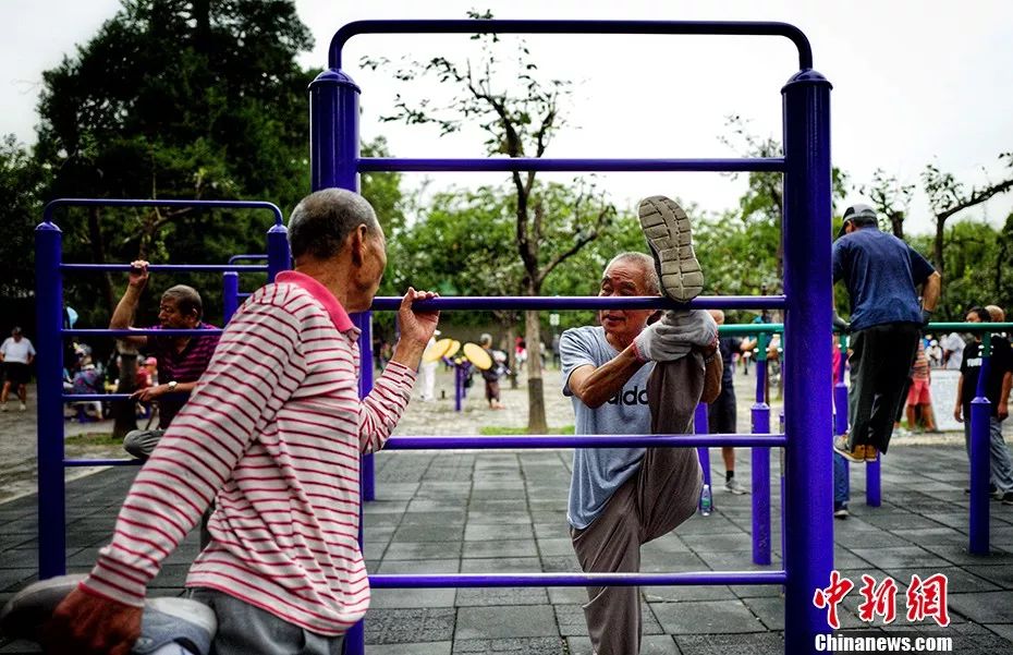 你大爷永远是你大爷的电影,你大爷永远是你大爷足球系列