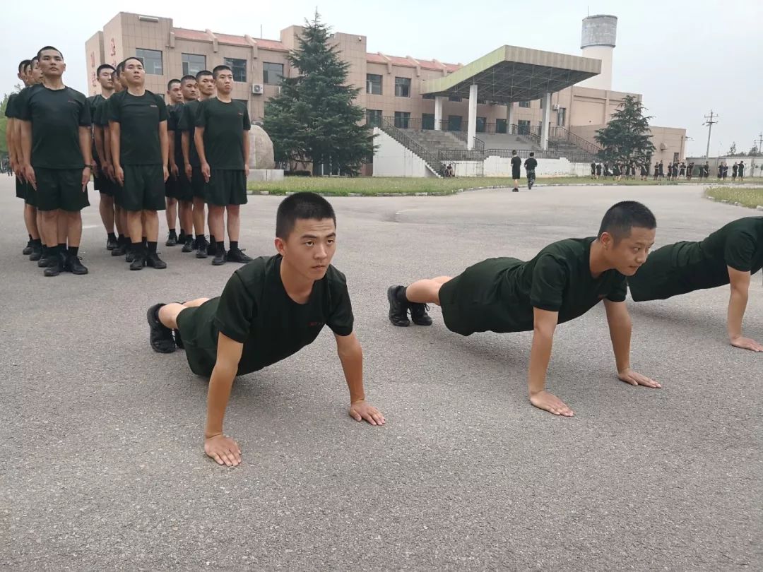 军营之星,新兵军营之星