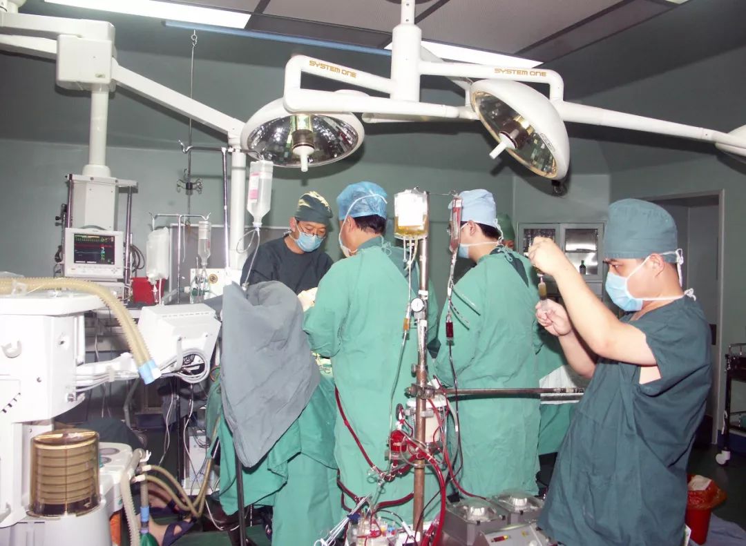 医路前行图,医路历程十六年